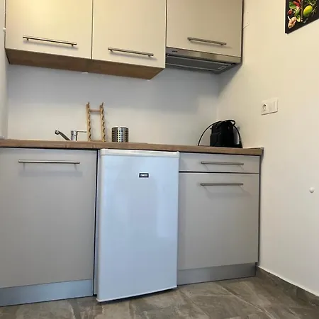 Apartmenthaus Suskovic Insel Krk Omisalj Exterior photo