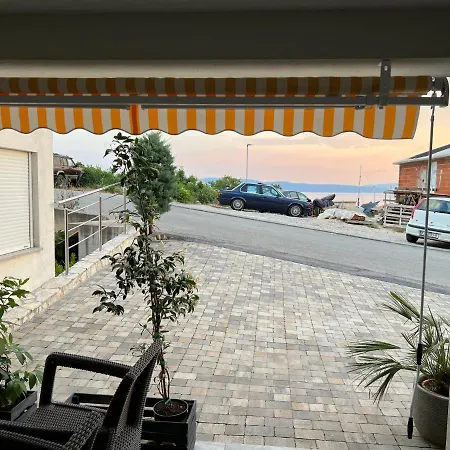 Apartmenthaus Suskovic Insel Krk Omisalj Exterior photo