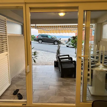 Apartmenthaus Suskovic Insel Krk Omisalj Exterior photo