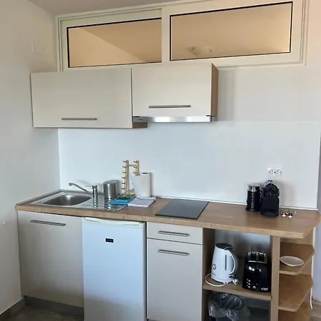 Apartmenthaus Suskovic Insel Krk Omisalj Exterior photo