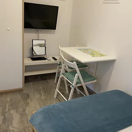 Apartmenthaus Suskovic Insel Krk Omisalj Exterior photo